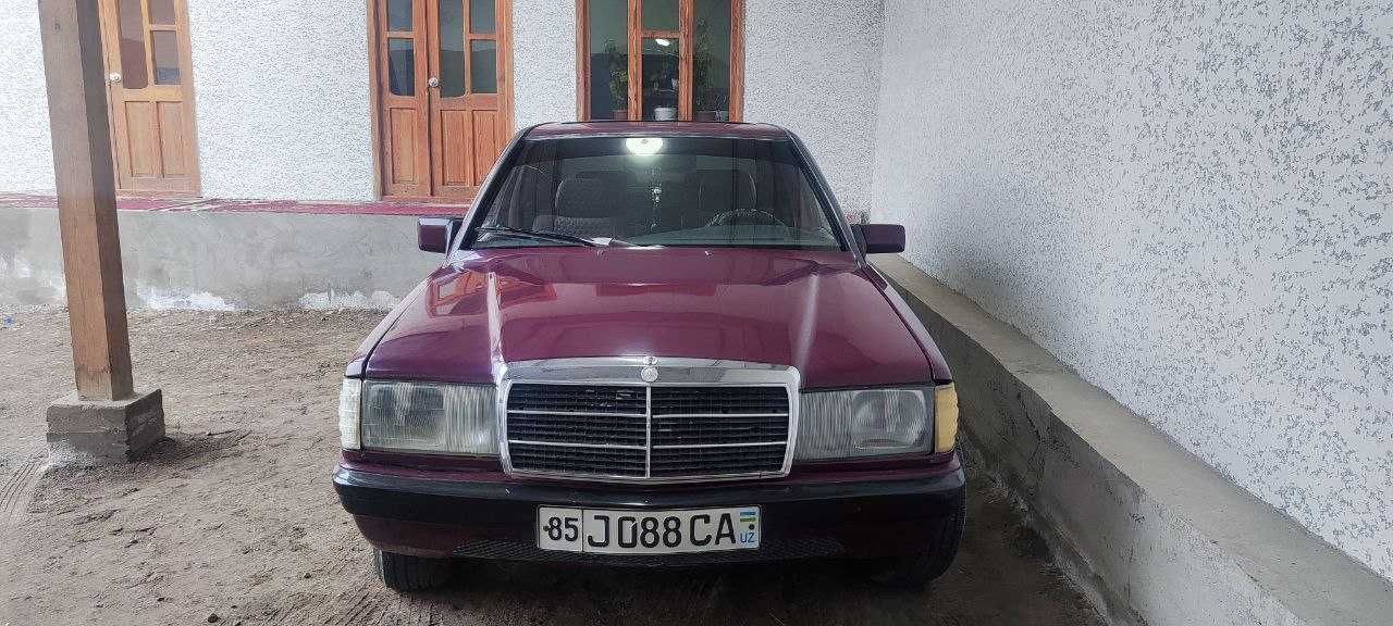 Mercedes Benz 190