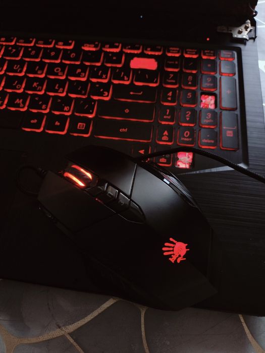 Продаю мышку игровую Bloody