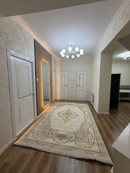 Продается 4 ком. Квартира площадью 95 кв.м. По ул. Рудаки