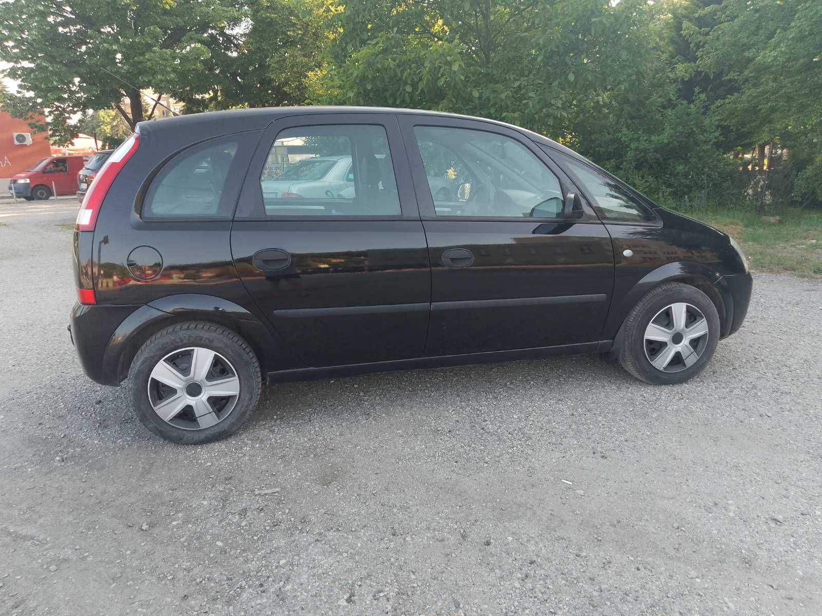 Opel Meriva  , изключително добре запазен автомобил