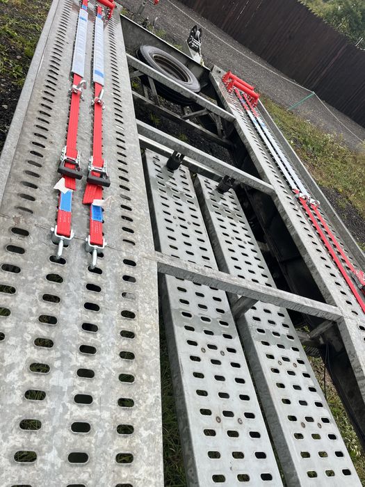 Inchiriez platforma auto 4,5M, MMA 2000kg