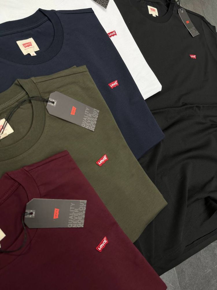 Мужская футболка 100% хлопок  LEVIS