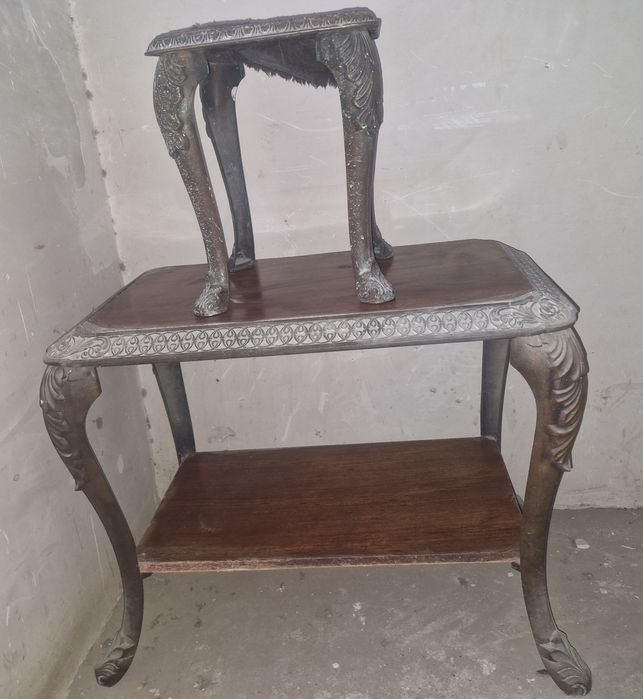 Продам журнальный стол и стул