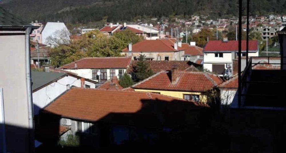 Фотоапарт на батерий чисто нов