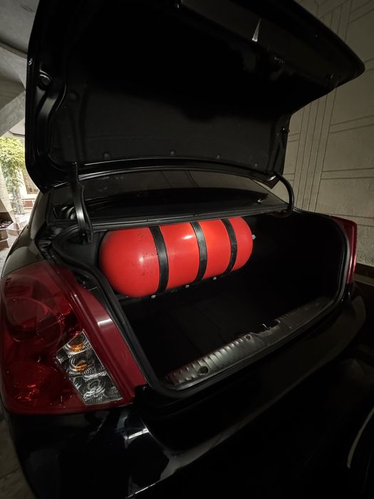 Gentra 3-Aftamat Polniy Navarot 4-Metan Gaz srochna