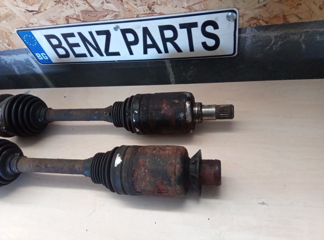 Предна Полуоска за Мерцедес В211 Е350 4-Матик / Mercedes 4-Matic W211