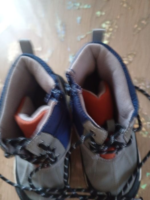 vând ghete ptr baieți mărimea 27