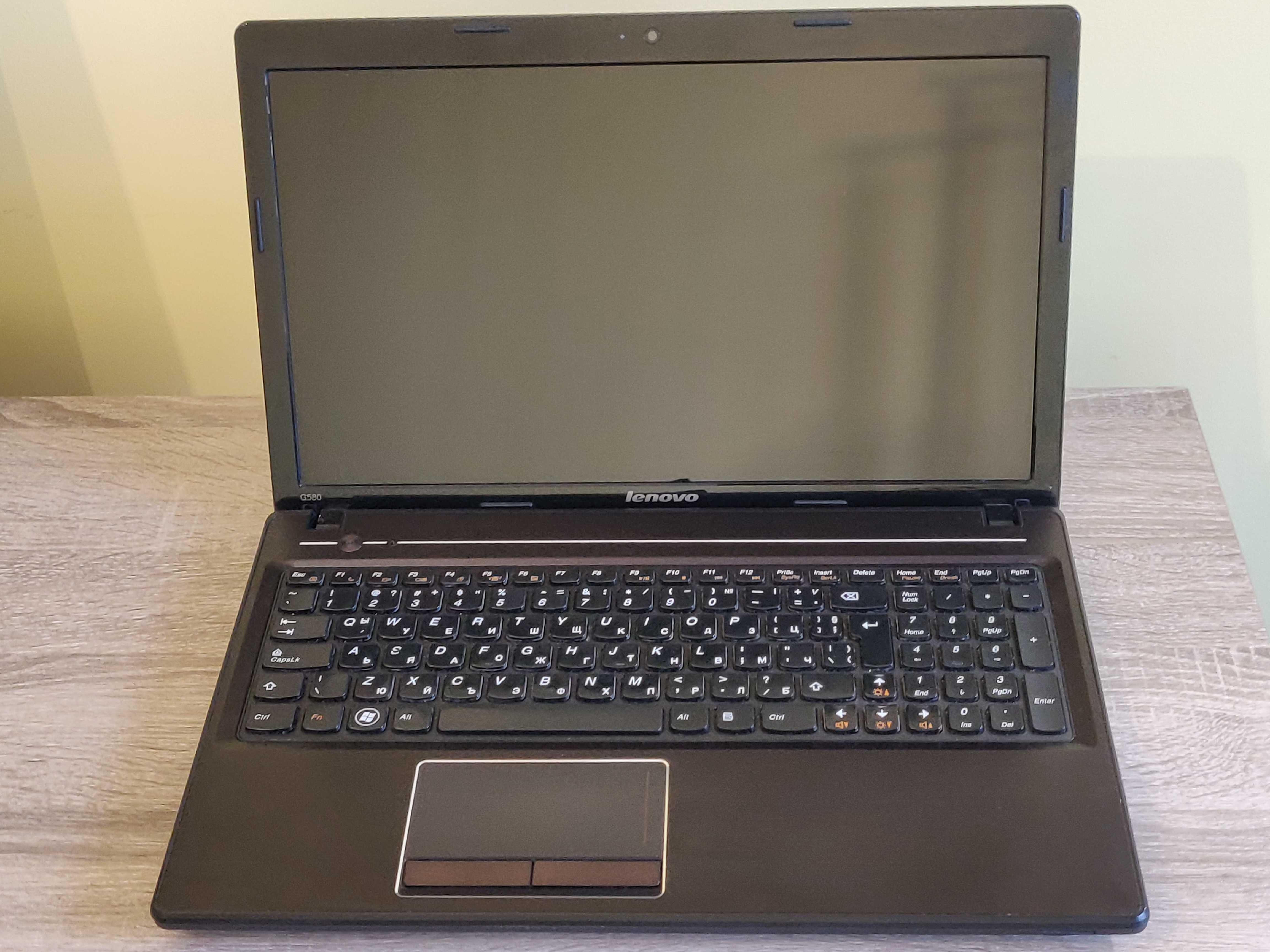 Лаптоп Lenovo G580 - i3-2328М, 16GB RAM, NVIDIA, 240GB SSD + 500GB HDD