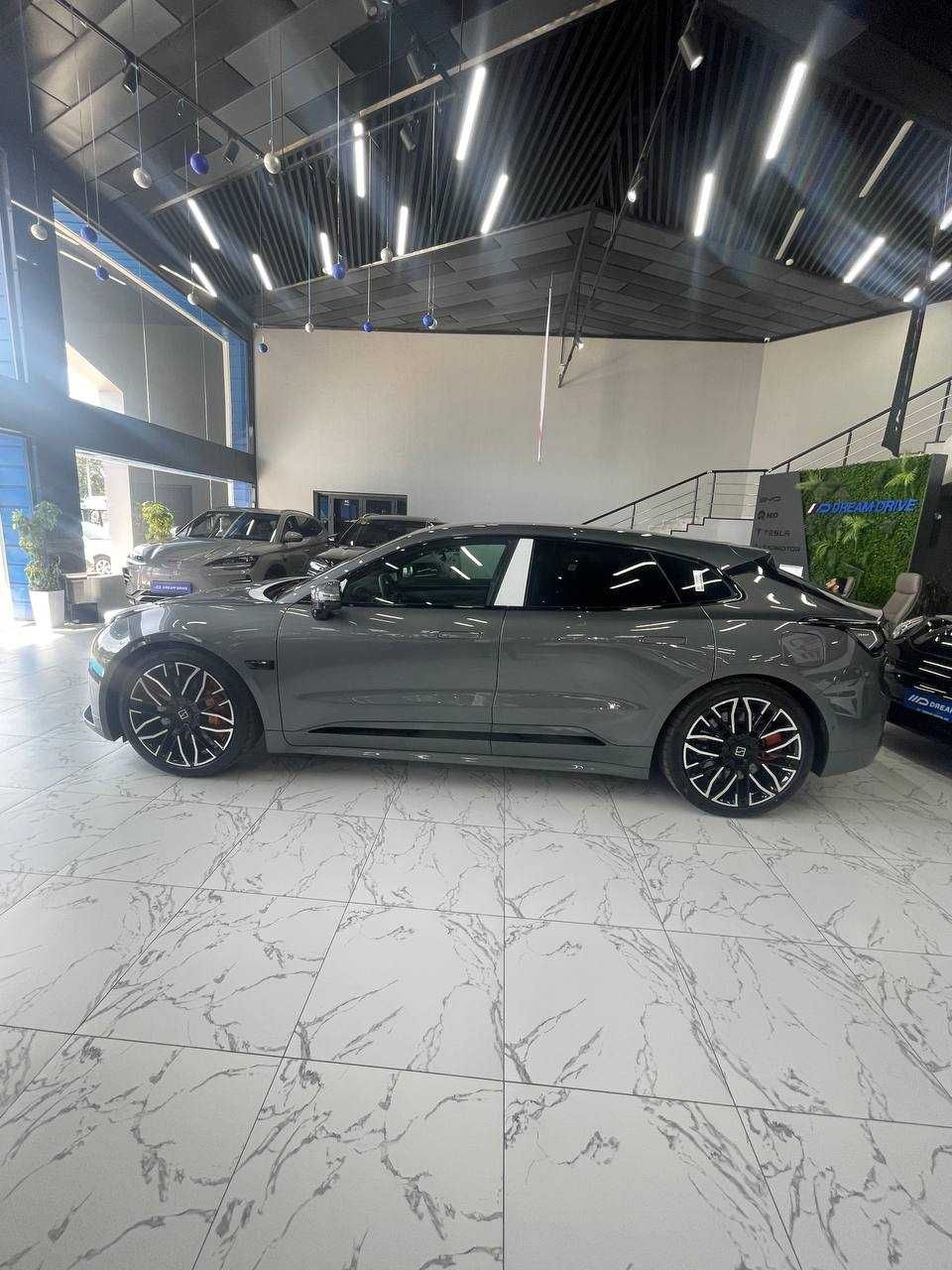 zeekr 001 z sport