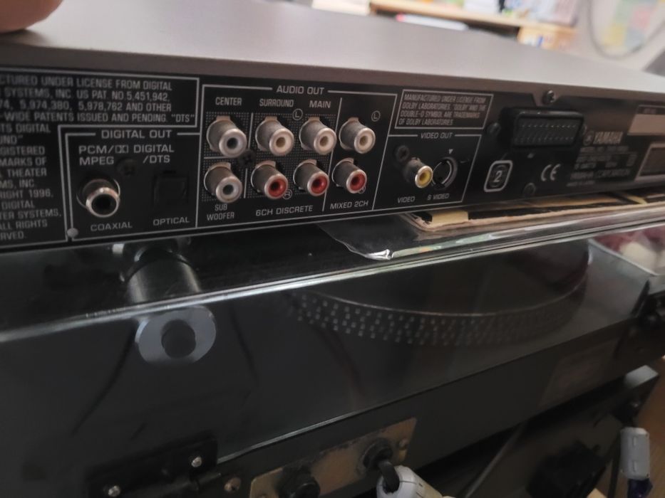 Player Yamaha DVD-S830
