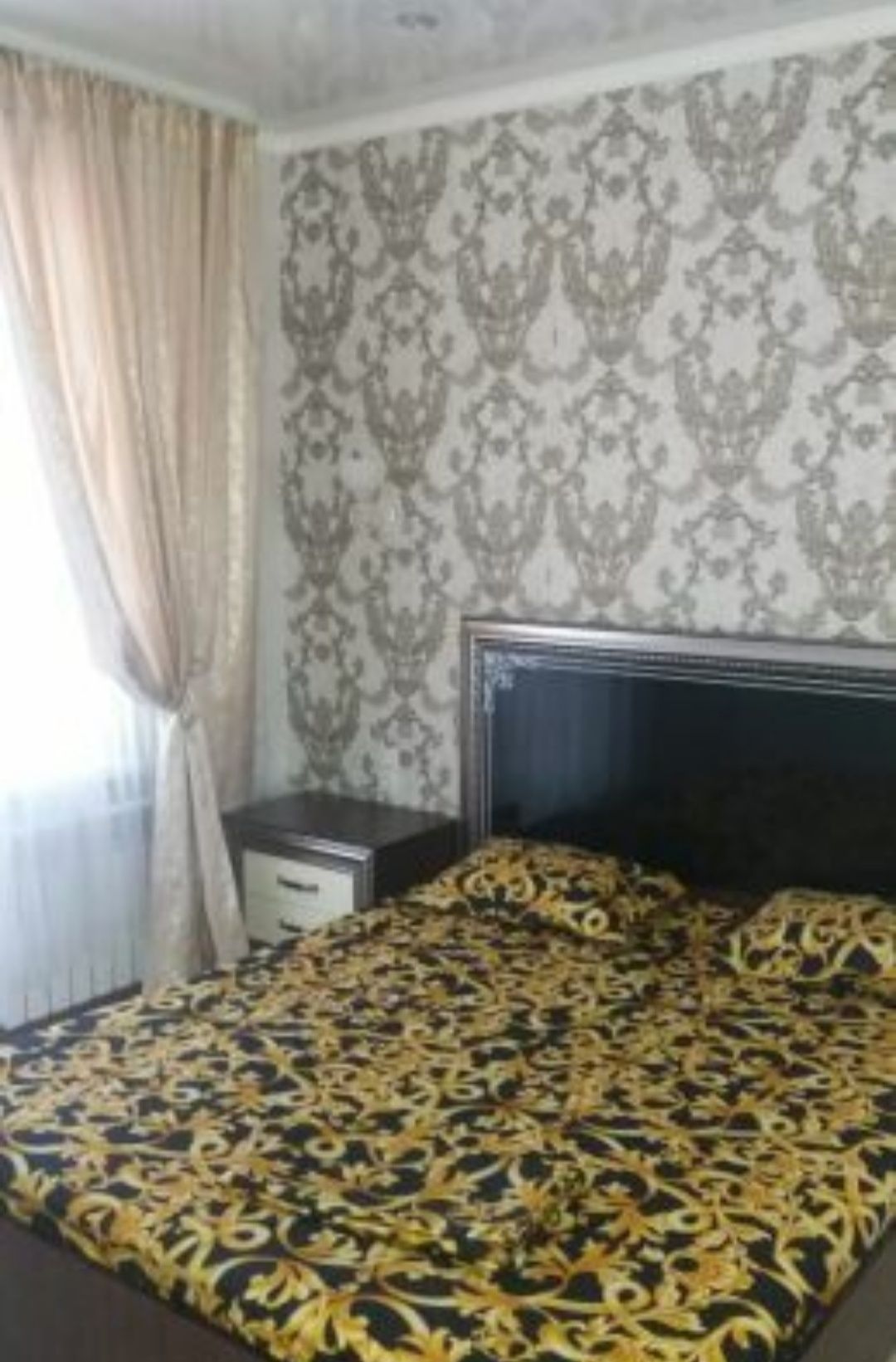 В центре 1-но комнатная посуточно.