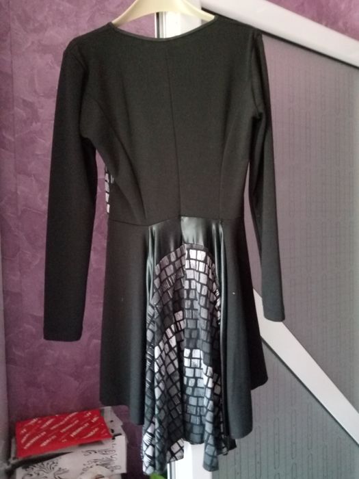 Продавам рокли за слаби дами