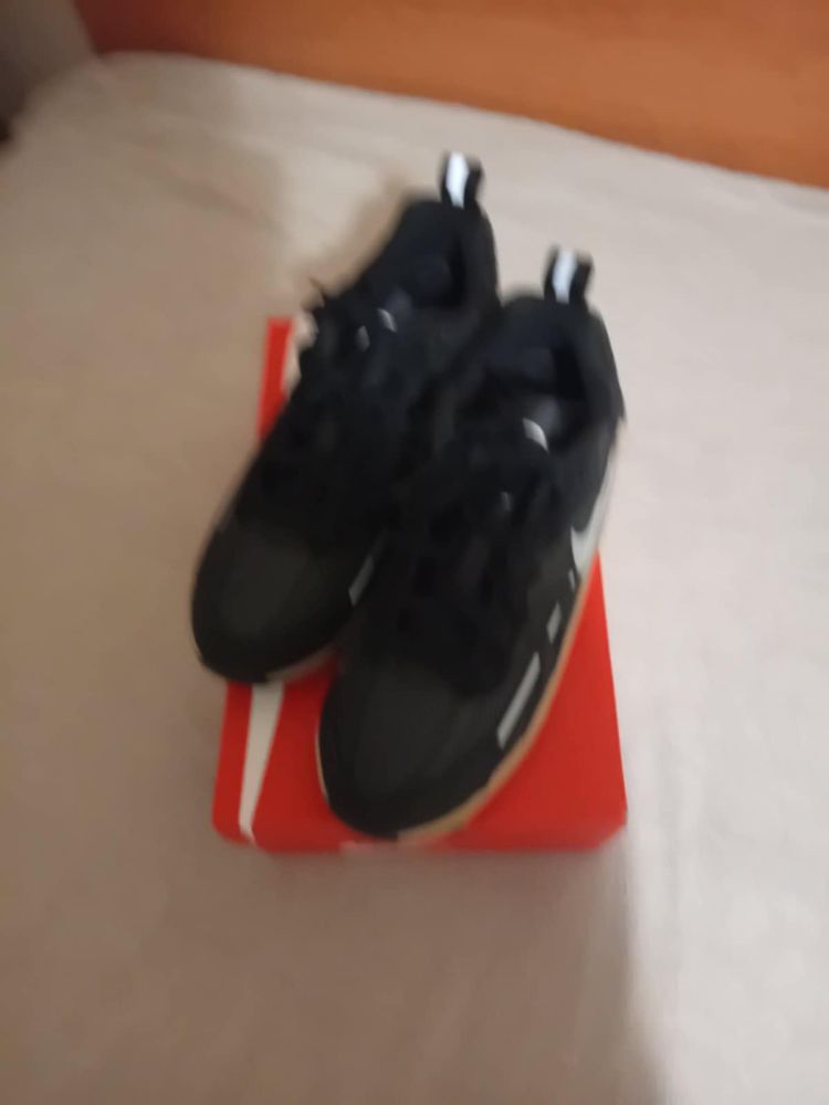 Обувки Nike