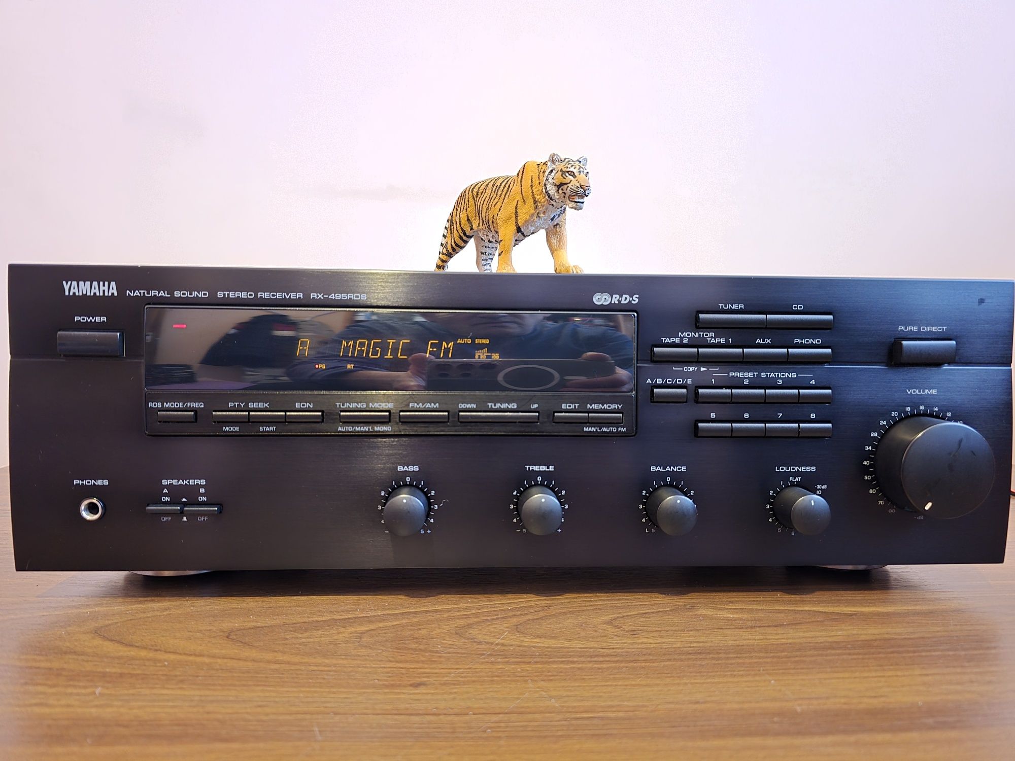 Yamaha RX-495RDS. Sunet cald, bogat în detalii. Preț fix !