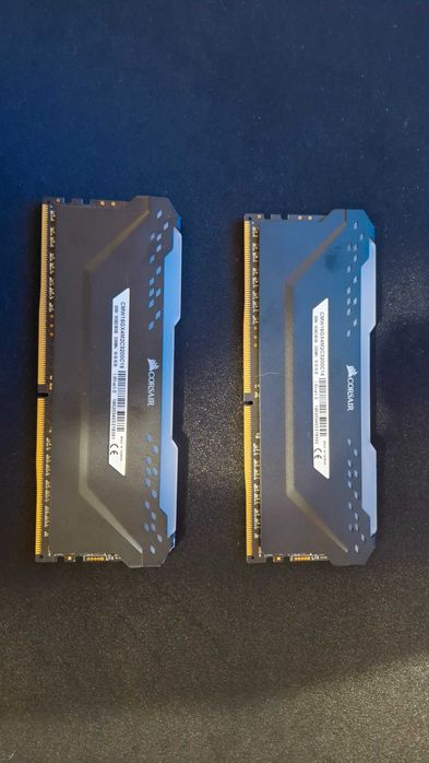 Memorie Corsair 16GB (2x8GB) DDR4 3200MHz