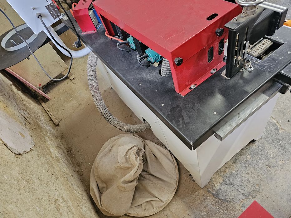 Кантираща автоматична машина