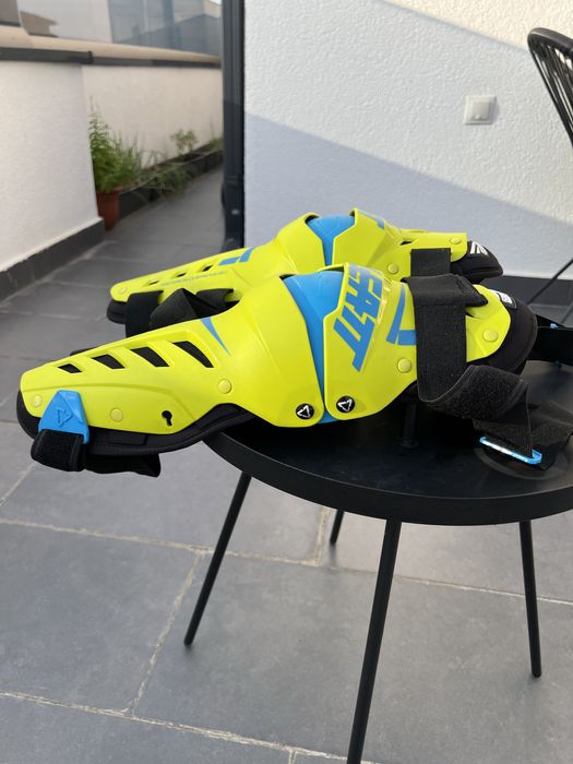 GENUNCHIERE MOTO/ENDURO Leatt Knee & Shin guard dual axis Marime:L/XL