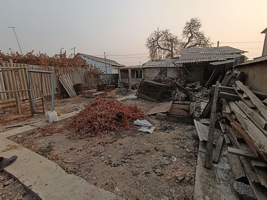 Продаётся 2 комнатный дом в Бектемирском районе, Рядом Куйлюк