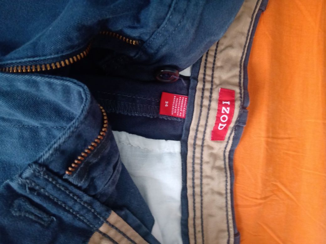 Къси панталони Izod