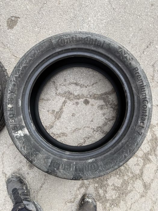 Летни гуми Continental 245/50R18
