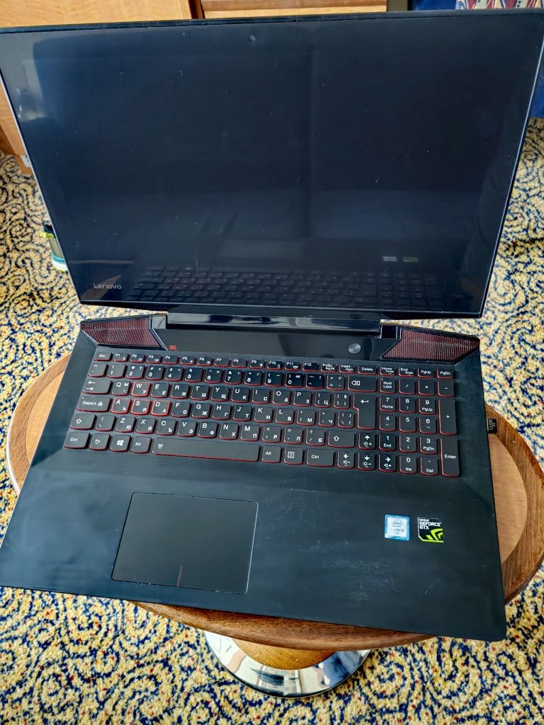 Lenovo Y700 Gaming Laptop