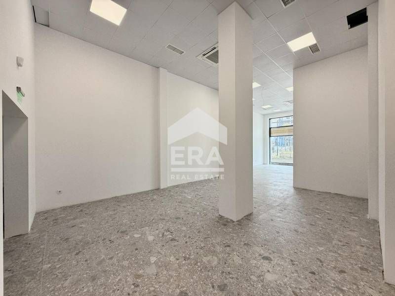 Магазин под наем с лице на главен булевард до Paradise Center