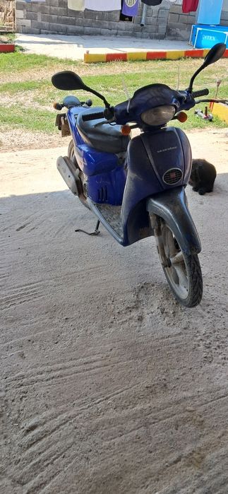 De vânzare scuter aprilia scarabeo 2t