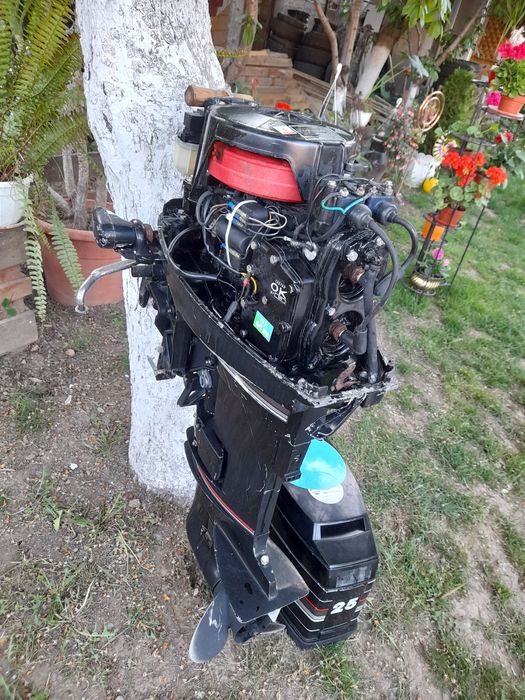 Motor barca mercury 25 cp 2t