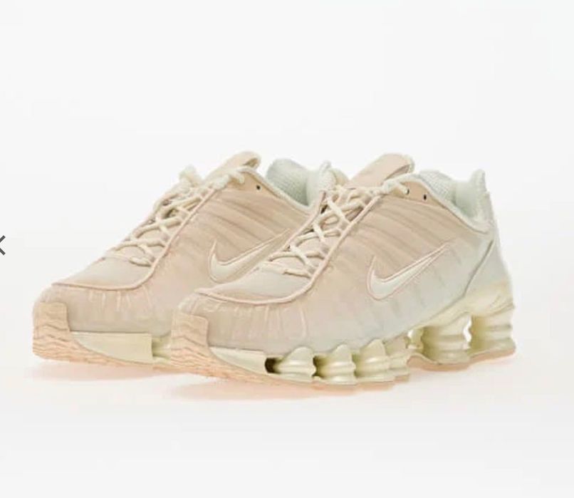 Дамски снейкъри Nike Shox