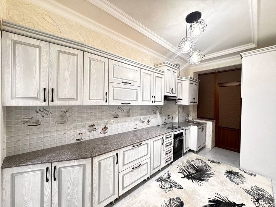 3 комнатная квартира без глухих комнат Вокзал Красный дом