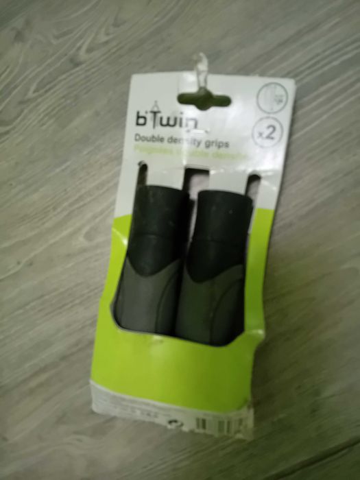 Vând pt.ciclism:ciclocomputer,sa,kit conversie,manere,pantaloni,tricou