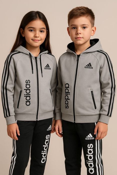 Trening  silon unisex
Usor vătuit
Emblemă cusută
152 164  176 
Pret 15