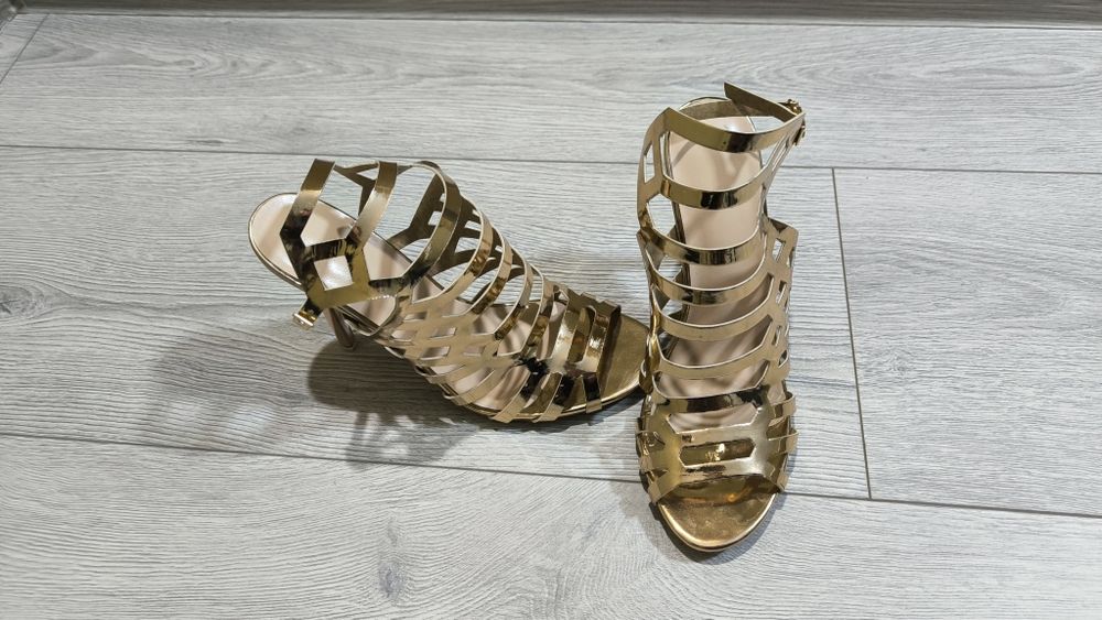 Sandale tip Gladiator