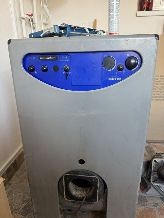 Vand centrala pe ulei si combustilil boiler cu serpentina si butoaie