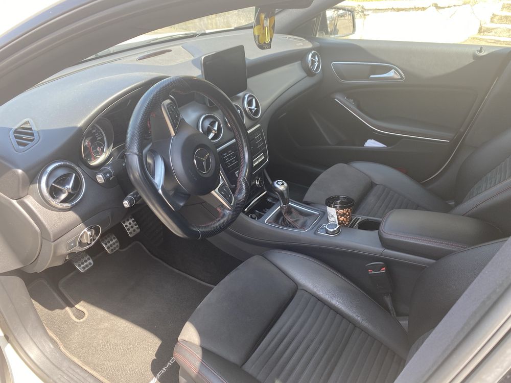Mercedes-Benz CLA 220 CDI