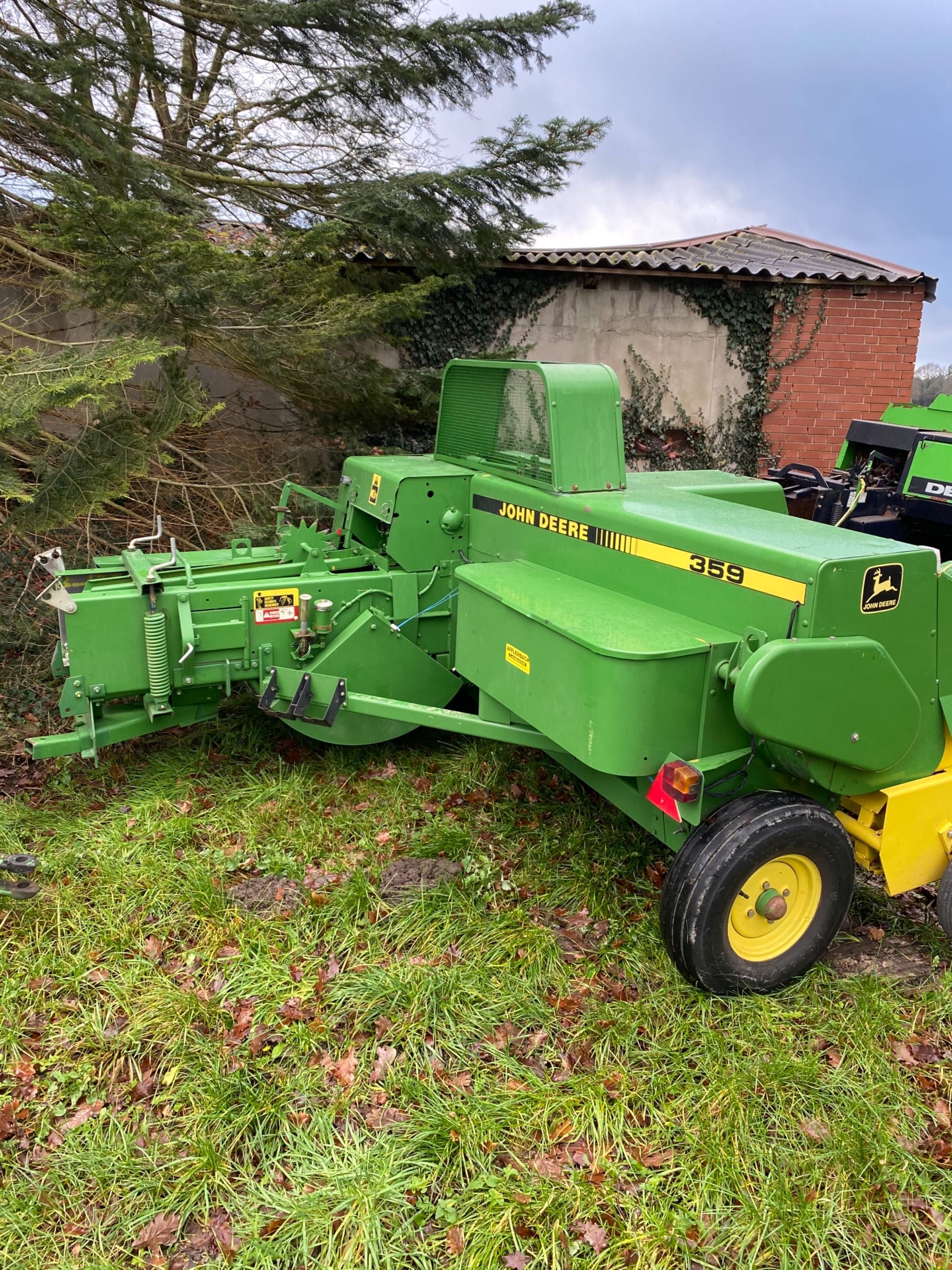 John Deere press Podborshik