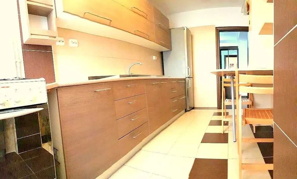 Proprietar, inchiriez apartament 3 camere, decomandat, Drumul Taberei