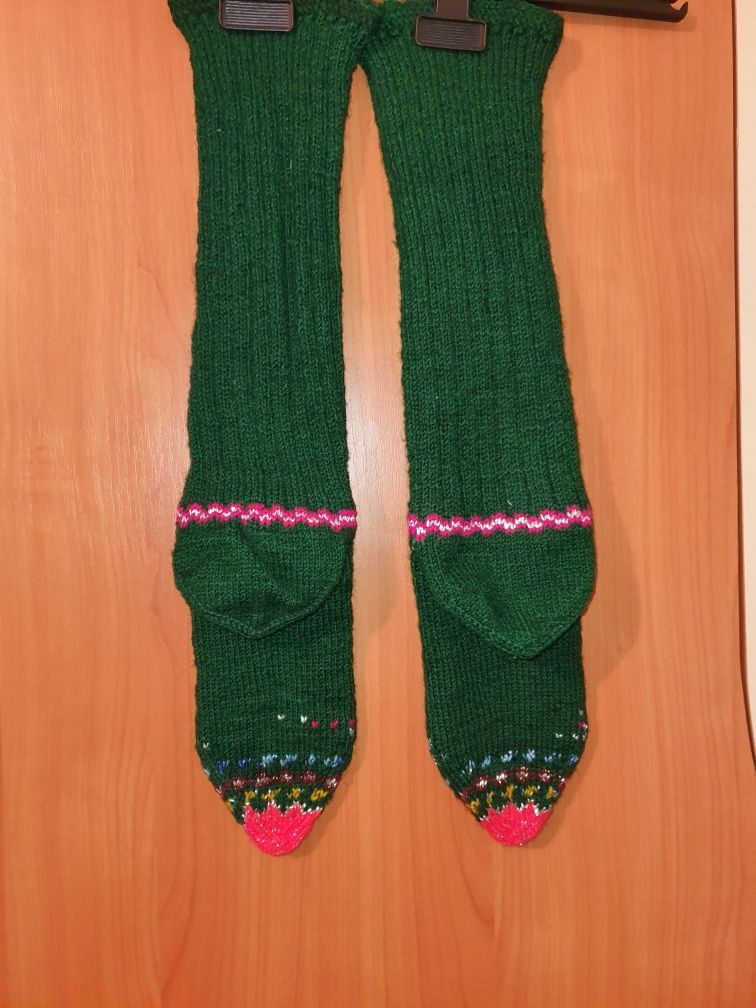 Автентични родопски чорапи ЧИСТО НОВИ до коленете