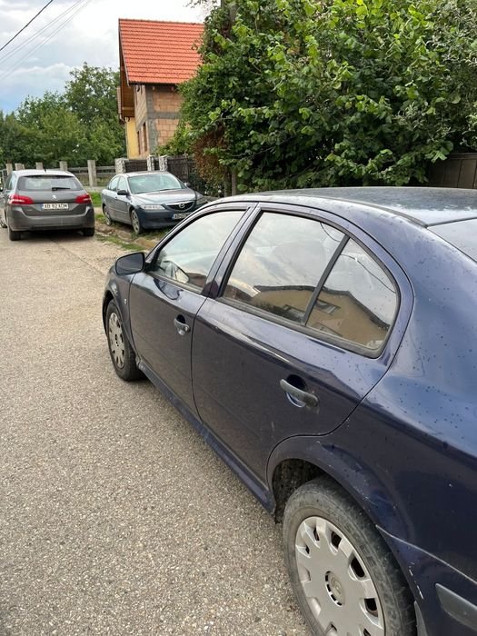 Vând Skoda Octavia
