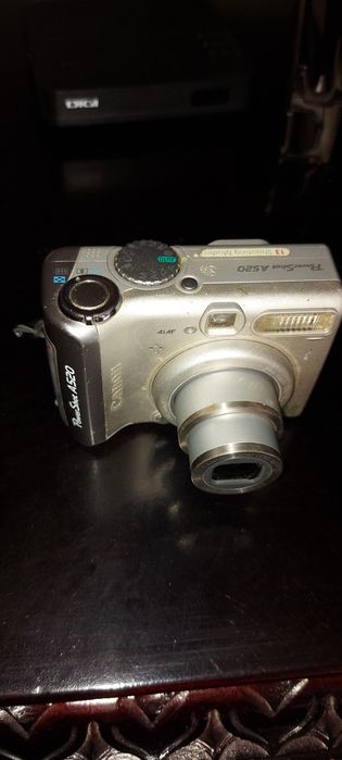Aparat foto video CANON,compact A520 IS.