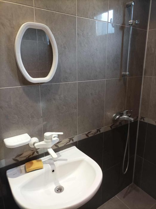 Дава се под наем Двустаен апартамент в Пловдив, Кючук Париж - 72 кв.м за 408 € - Снимка #5