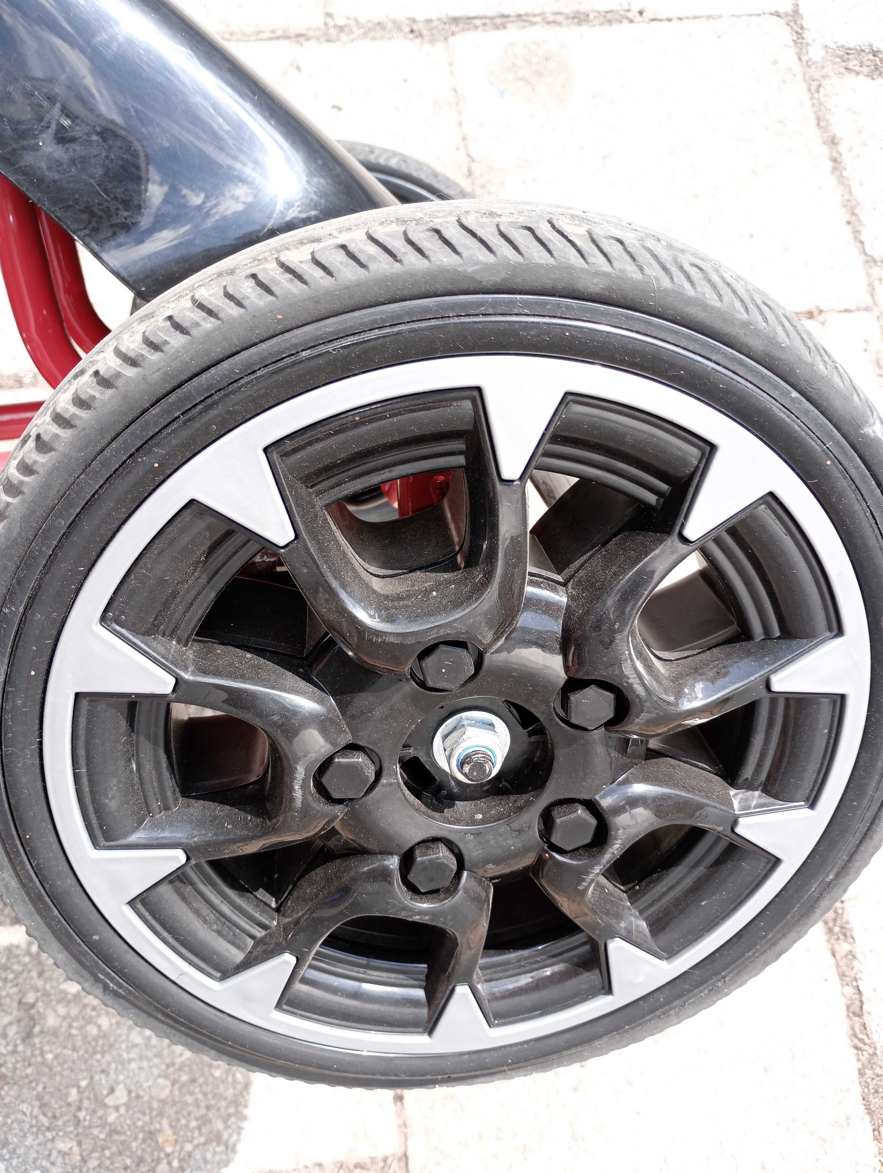 Продавам детски картинг "ABARTH" - ИЗГОДНО!