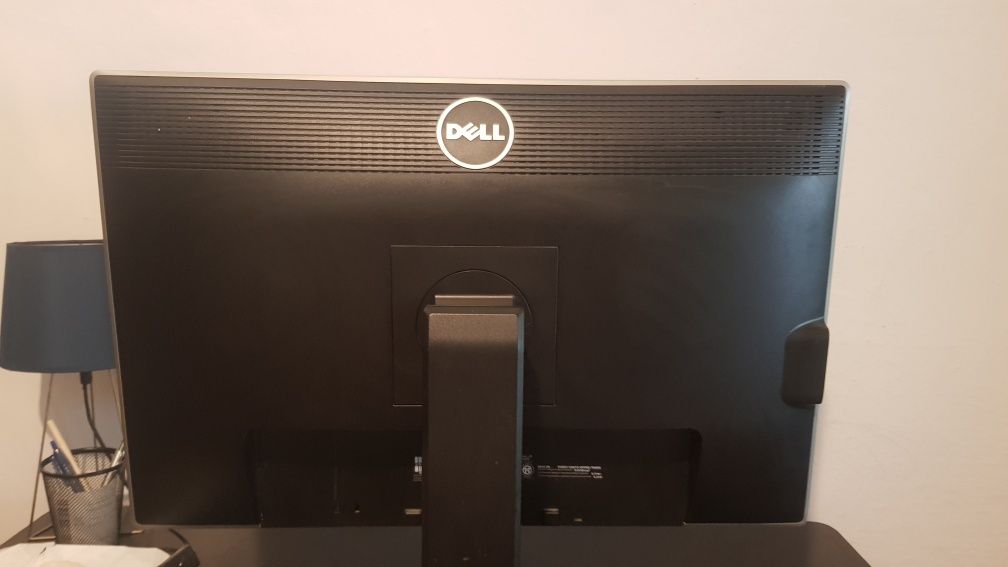Dell UltraSharp U2412M – Monitor IPS 24" 1920x1200 + cablu VGA – Funcț