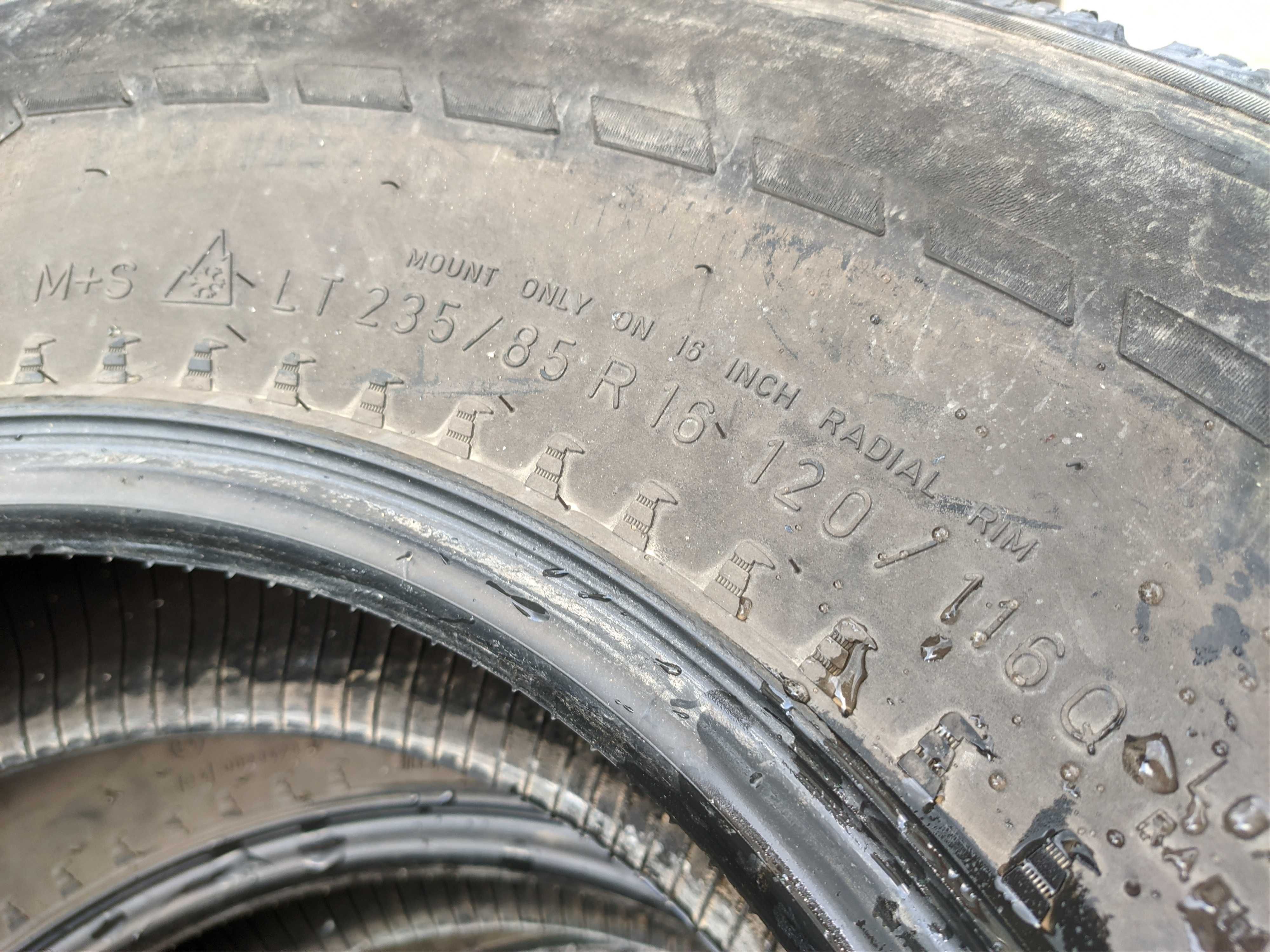 4бр Гуми 235 85 16 - Nokian