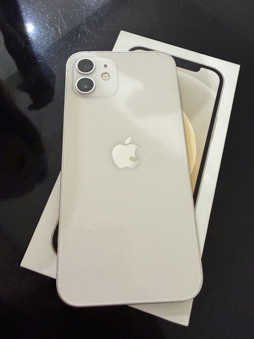 Продам Айфон 12 Торг имеется