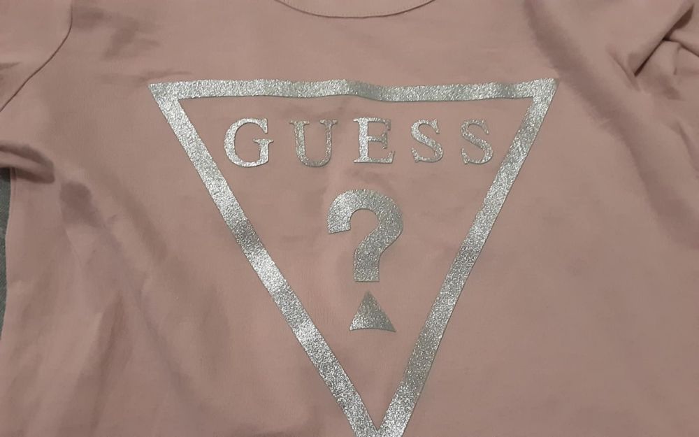 GUESS нова ,с етикети оригинална блуза
