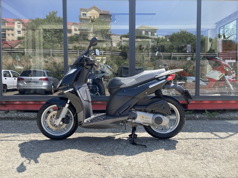 Scuter Aprilia Sportcity 125 cc