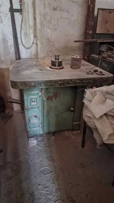 Фрезерный станок для дервообработки