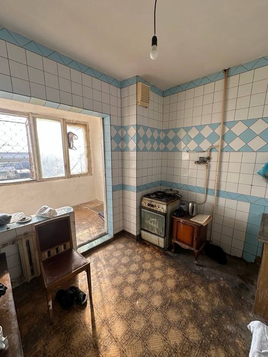 Продается 3-комнатная квартира (Без ремонта) Массив Сергели-4