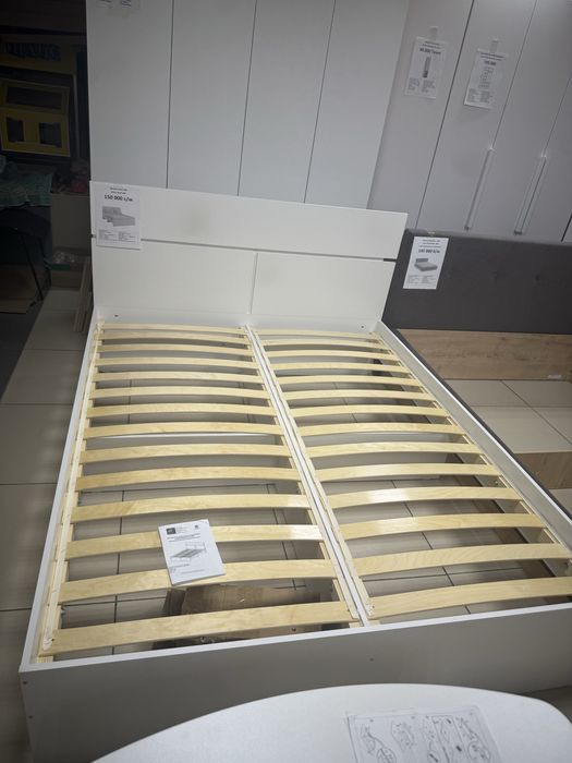 Кровать с матрасом новая двуспальная